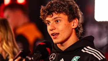 LAS VEGAS, NEVADA - NOVEMBER 22: Andrea Kimi Antonelli of Italy and Mercedes AMG Petronas F1 Team